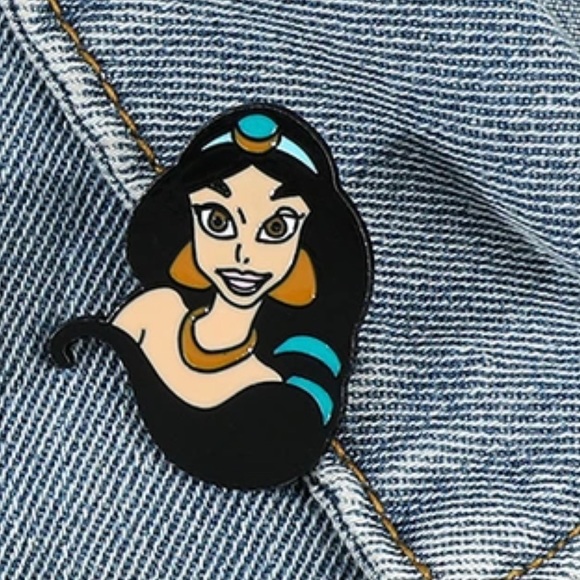 Jasmine Enamel Pin Disney Princess Aladdin 90s Cartoon Movie Fan Gift Brooch - Picture 2 of 10